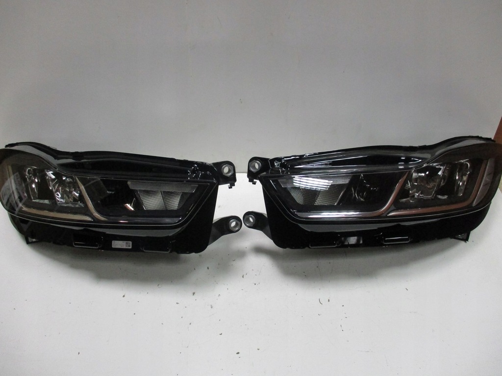 фото №1, Лампа full led jaguar ipace i pace nowa правая