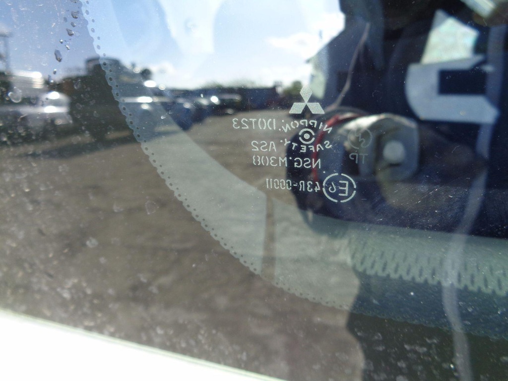 фото №3, Стекло дверь правая задняя mitsubishi space runner ii