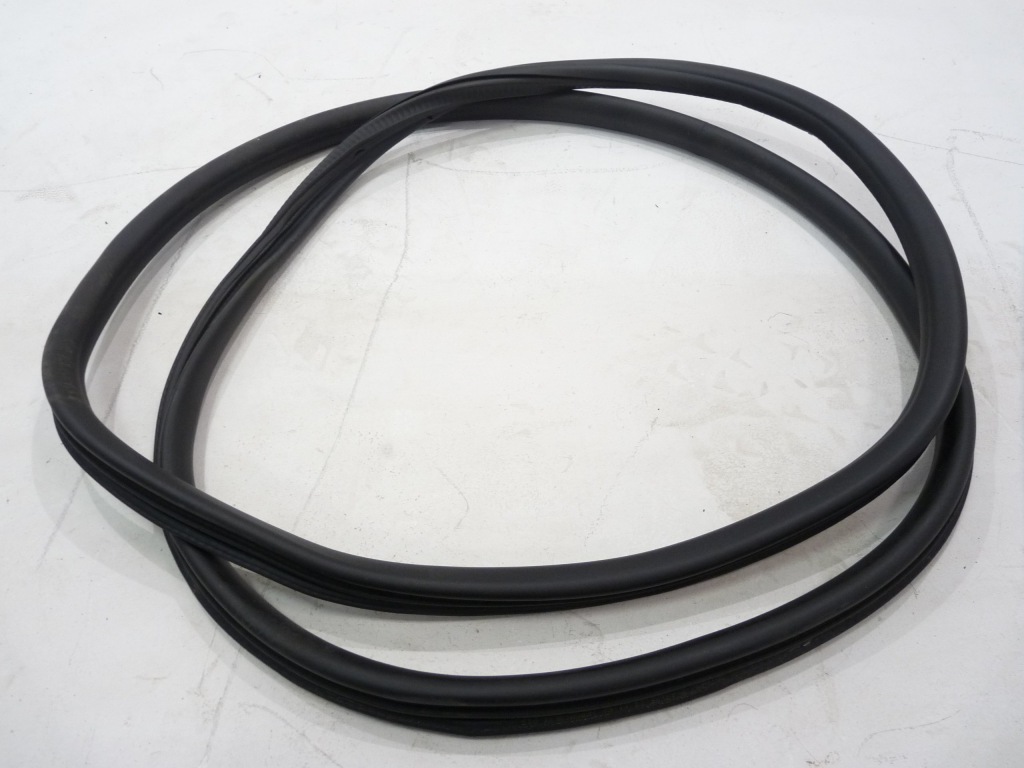 фото №1, Mbm vw touareg 7p прокладка дверь 7p0867367f