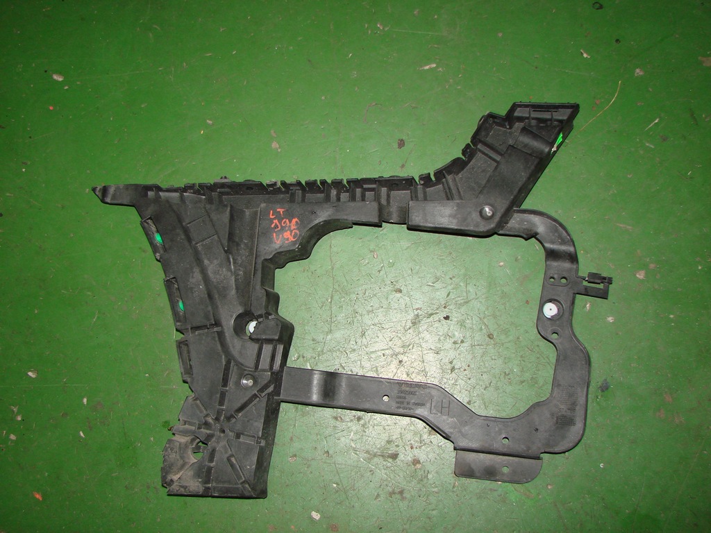 фото №1, Кронштейн бампера задняя левый s90 v90 volvo 2016-