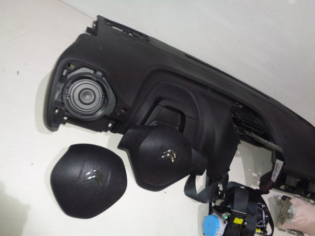 фото №2, Citroen c1 панель приладів консоль подушка безпеки ремені комплект