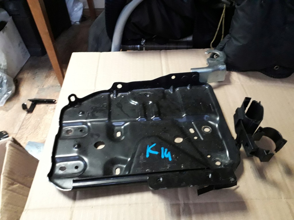 фото №1, Основа акумулятор nissan micra k14 17-