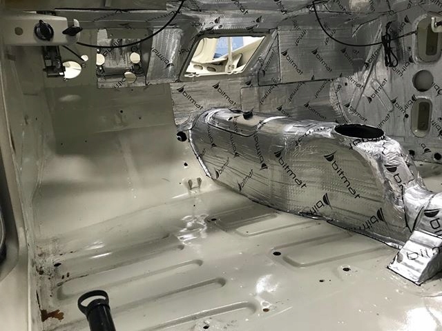 фото №15, Мат шумоизоляционная бутиловая тонкая с klejem 1,5mm na капот крышка двигателя