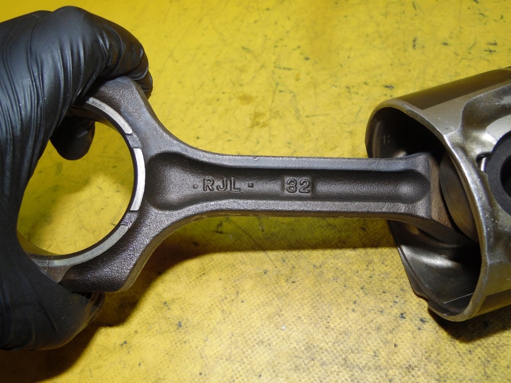 фото №8, Поршень поршні шатун шату́н honda cr-v 2.2 d rjl-32