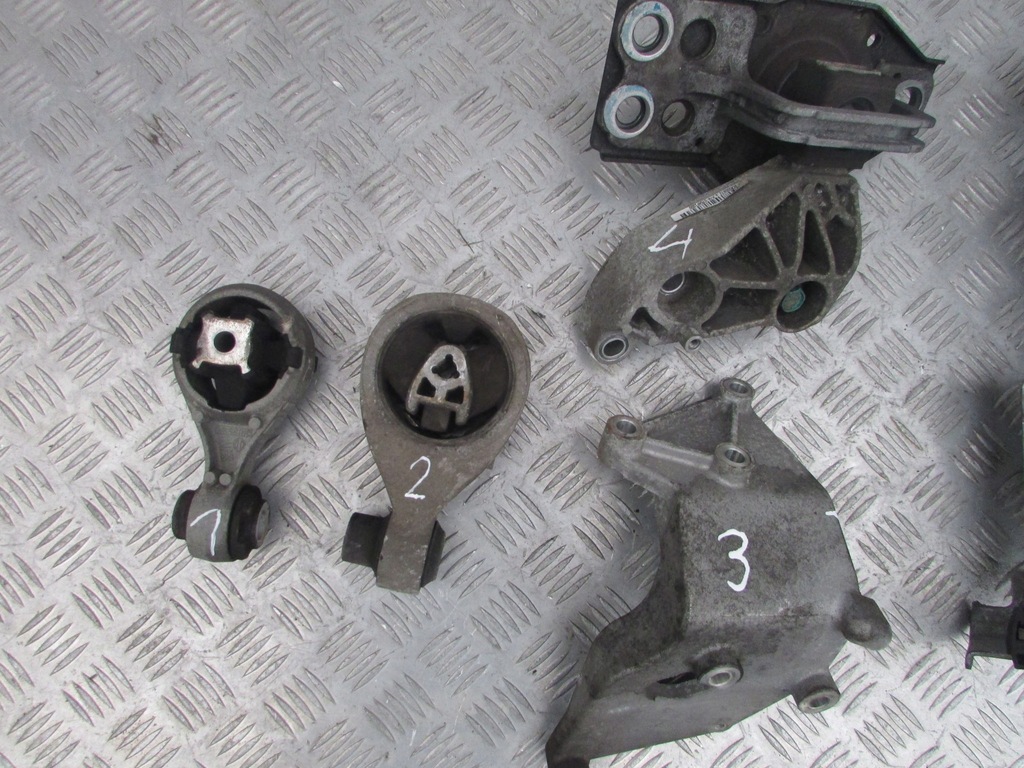 фото №2, Кронштейн подушка двигателя коробки renault koleos 08r