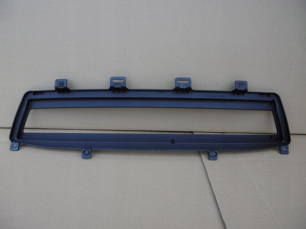 фото №1, Citroen ds3 решётка бампера впуск рамка