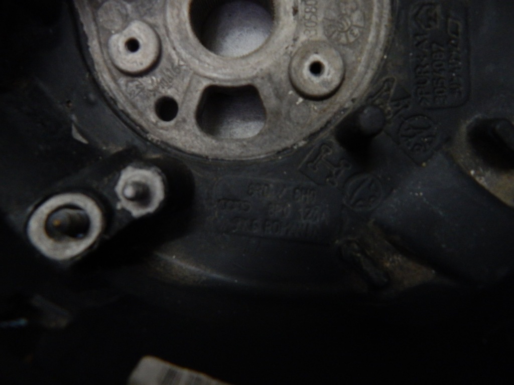 фото №10, Audi a3 8p0 - воздуховод кожа