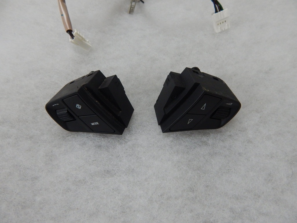 фото №4, Opel antara - кнопки мультифункція + шланг