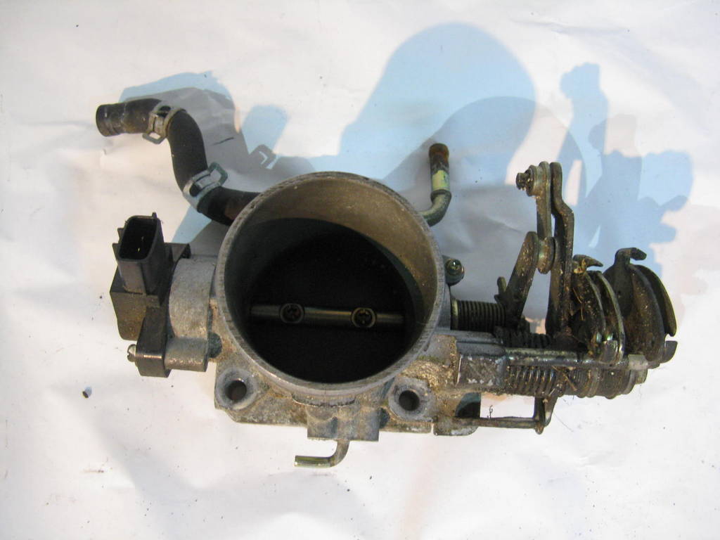 фото №1, Subaru оригинальный номер 89452-52011 дроссельная заслонка