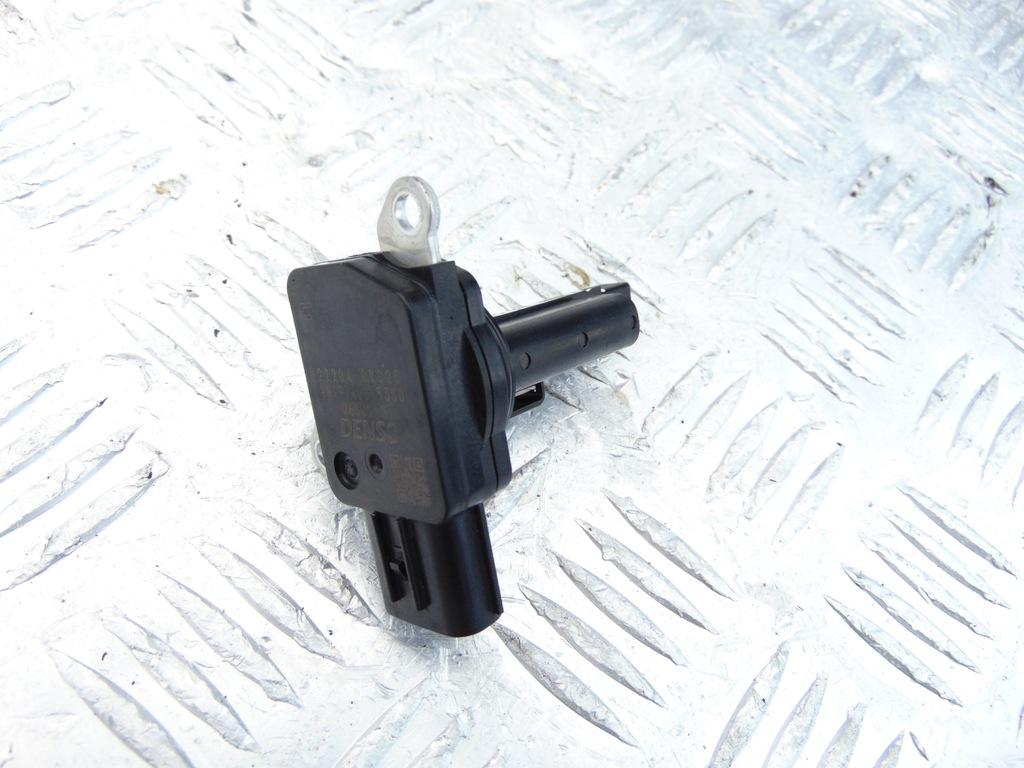 фото №1, Toyota auris ii расходомер 22204-0v020 1.4 d4d