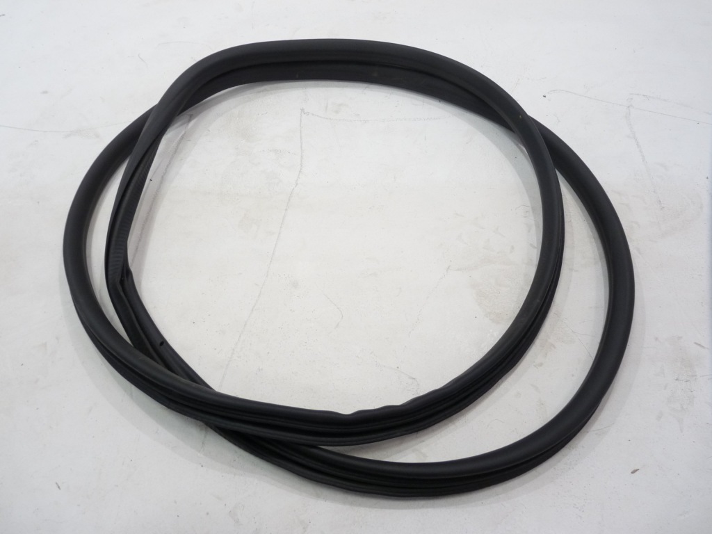 фото №1, Mbm vw touareg 7p прокладка дверь 7p0867365f