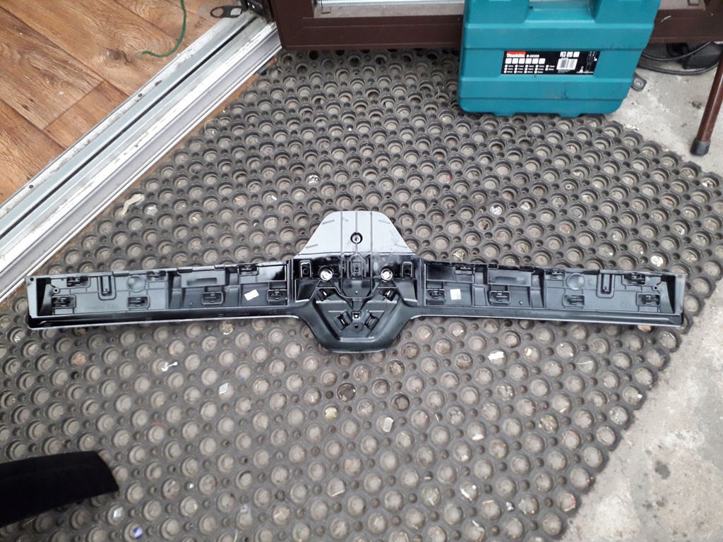 фото №8, Решётка радиатора решётка радиатора капот renault trafic iii 14- блеск