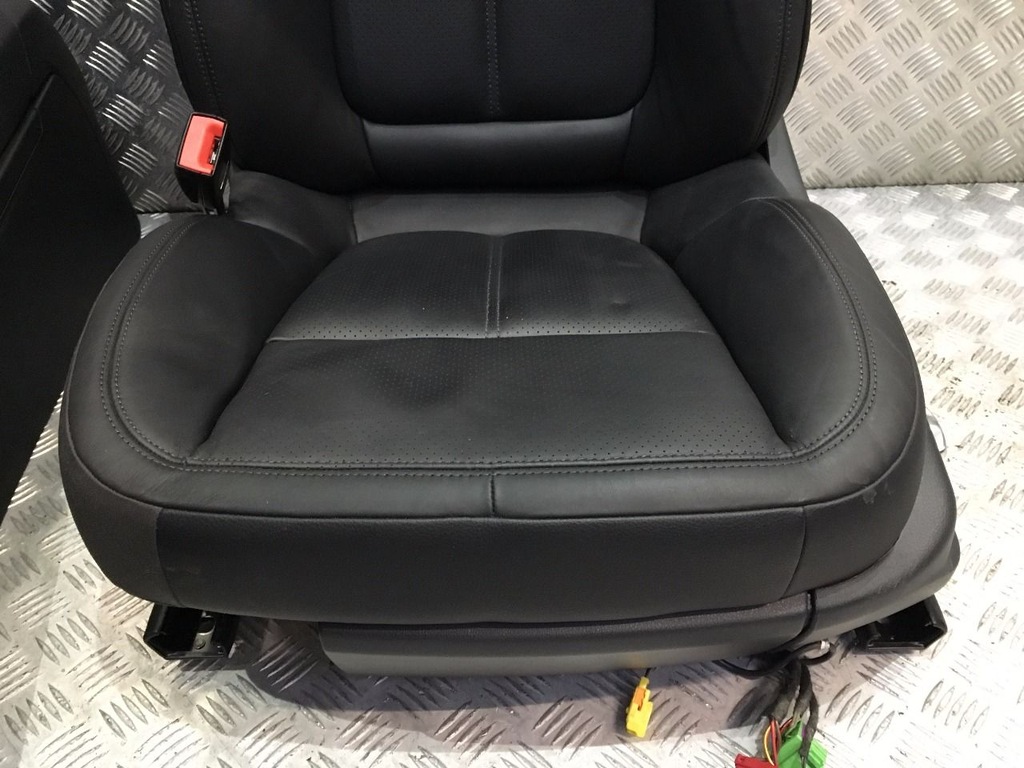 фото №6, Porsche macan 95b сидіння обшивки салон заднє сидіння m8