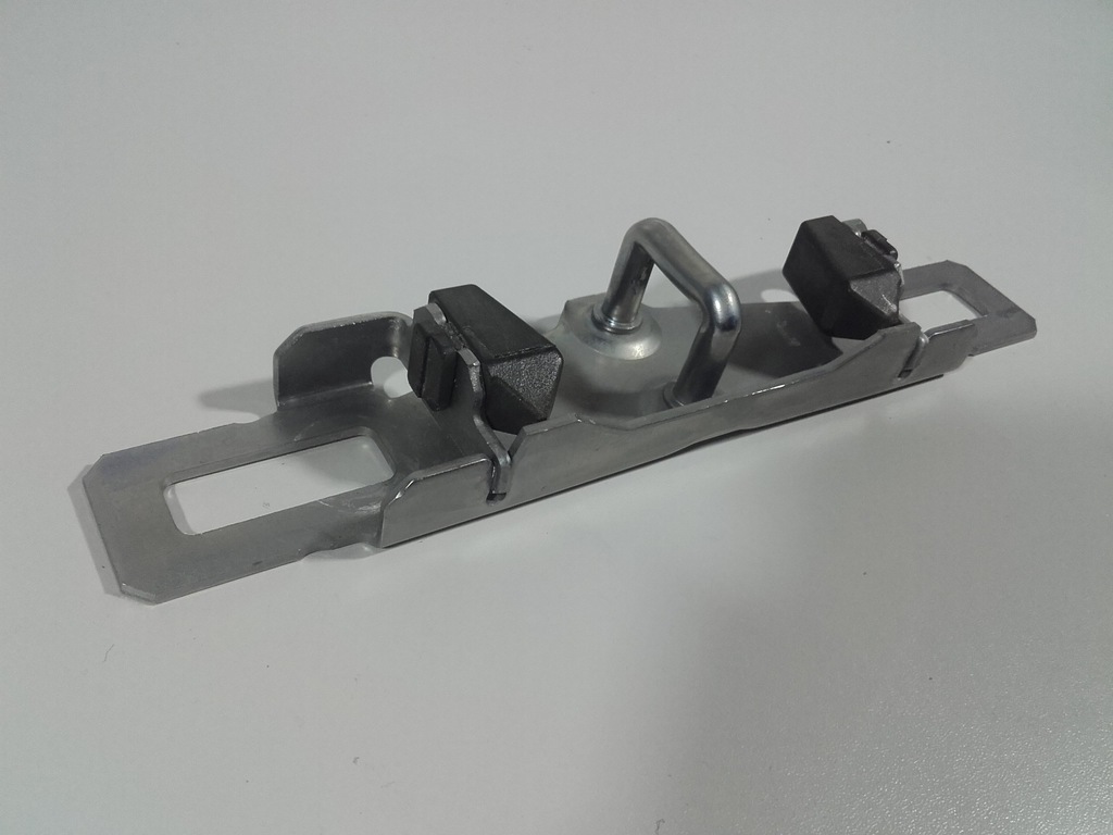 фото №7, Volvo v40 16r засов замка крышки задняя