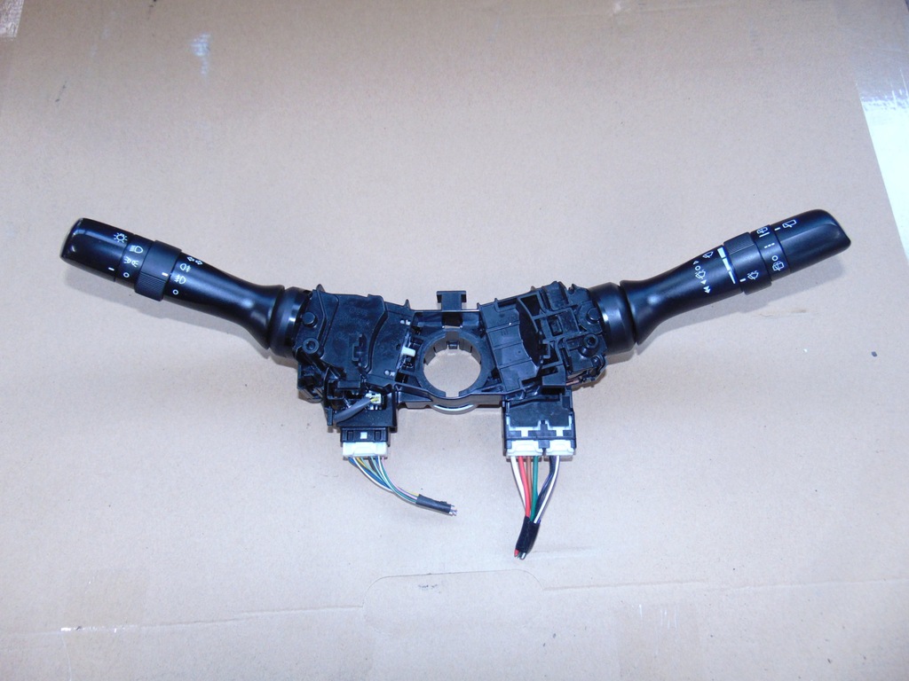 фото №1, Перемикач комбінований 4210117f655 prius iii 09r.