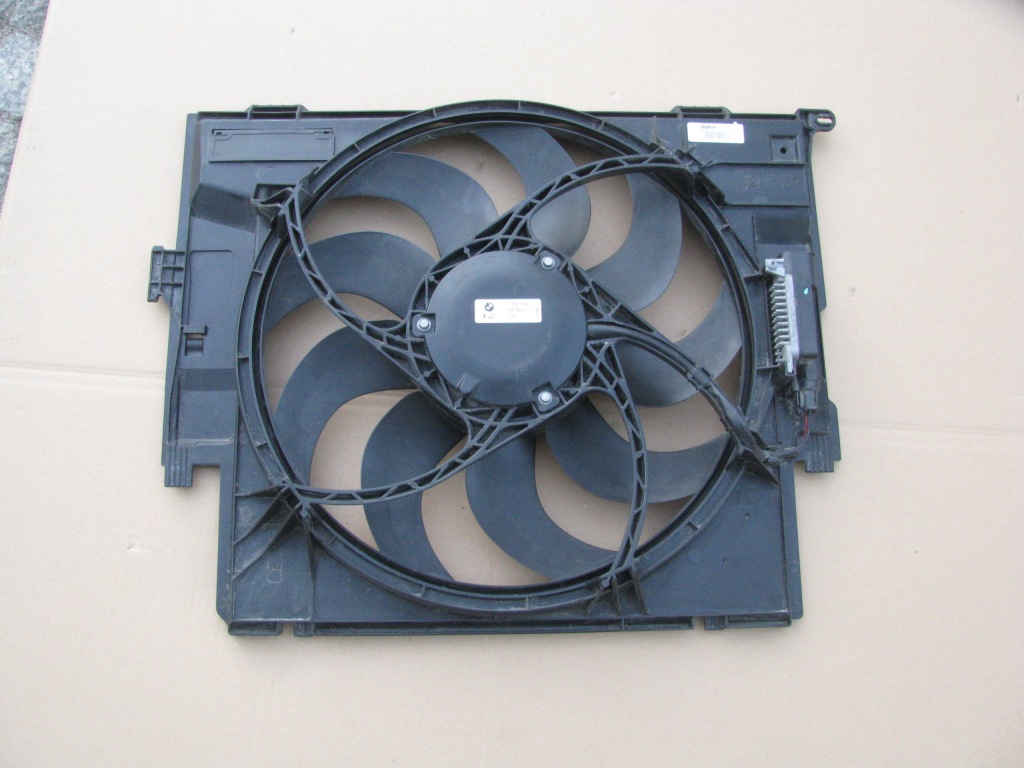 фото №1, Bmw 1 f20 f21 вентилятор корпус 7640508