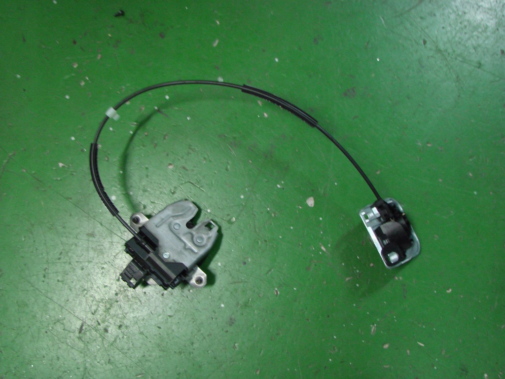 фото №1, Замок крышки задняя volvo s60 i v60 2010-2017