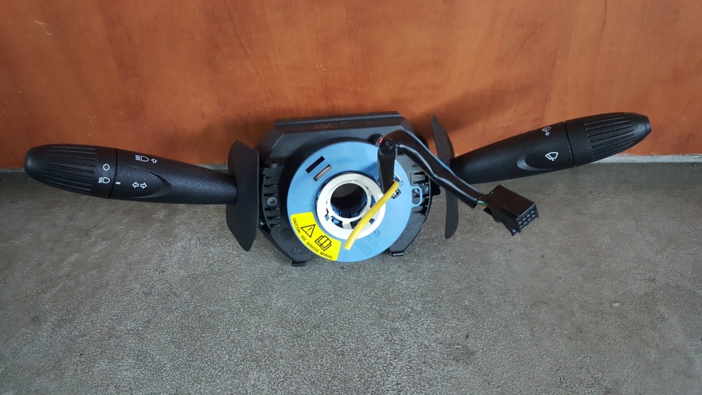 фото №1, Fiat 500 abarth перемикач підрульовий, стрічка