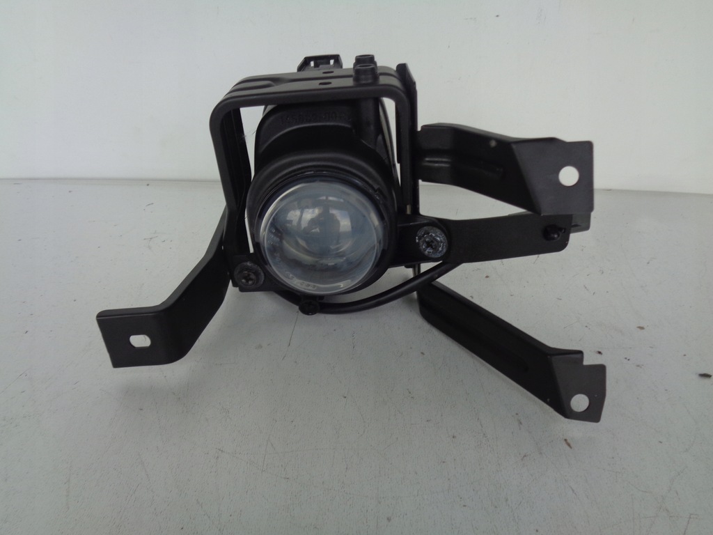 фото №1, Противотуманная фара правый mitsubishi carisma
