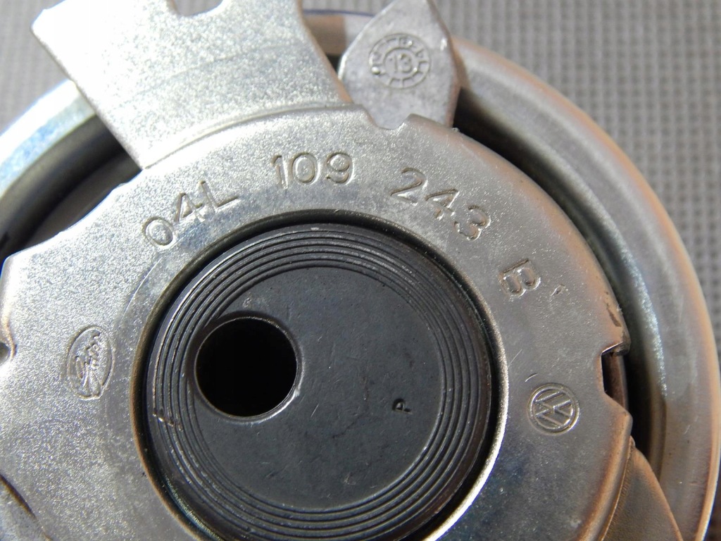 фото №3, Vw golf sportsvan ролик натяжителя 04l109243b