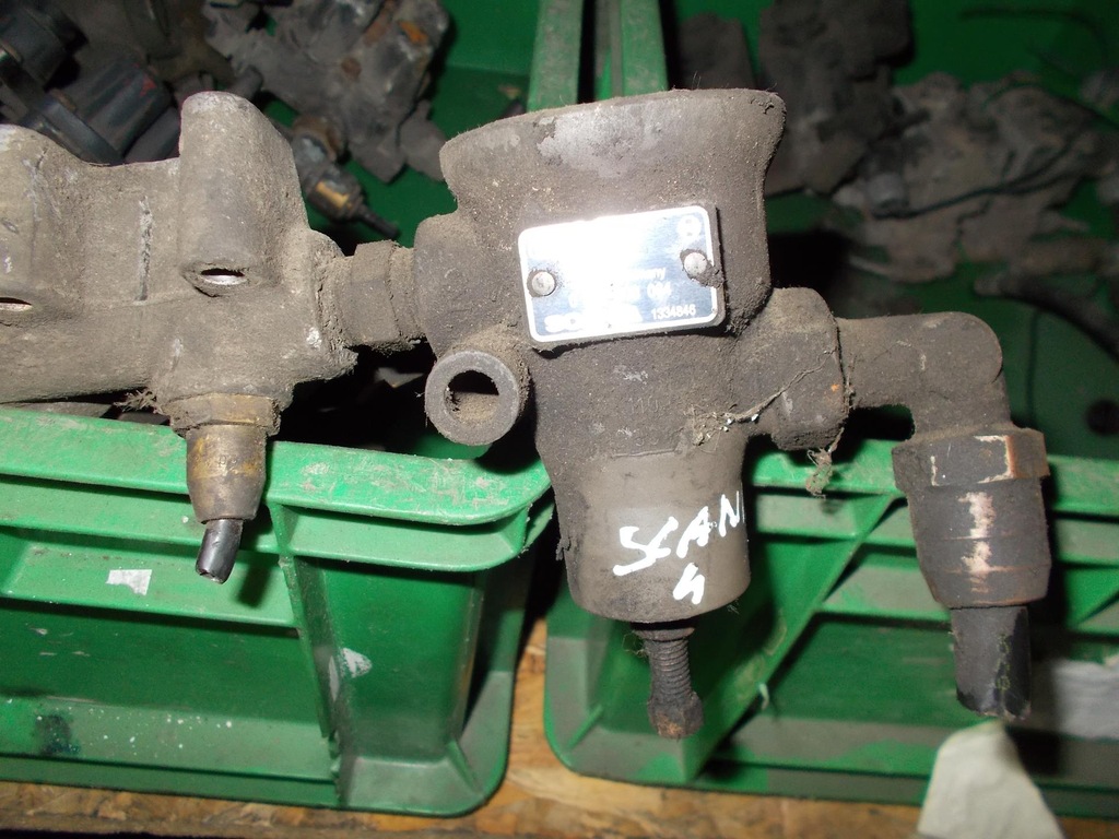 фото №1, Клапан редукционный scania 4