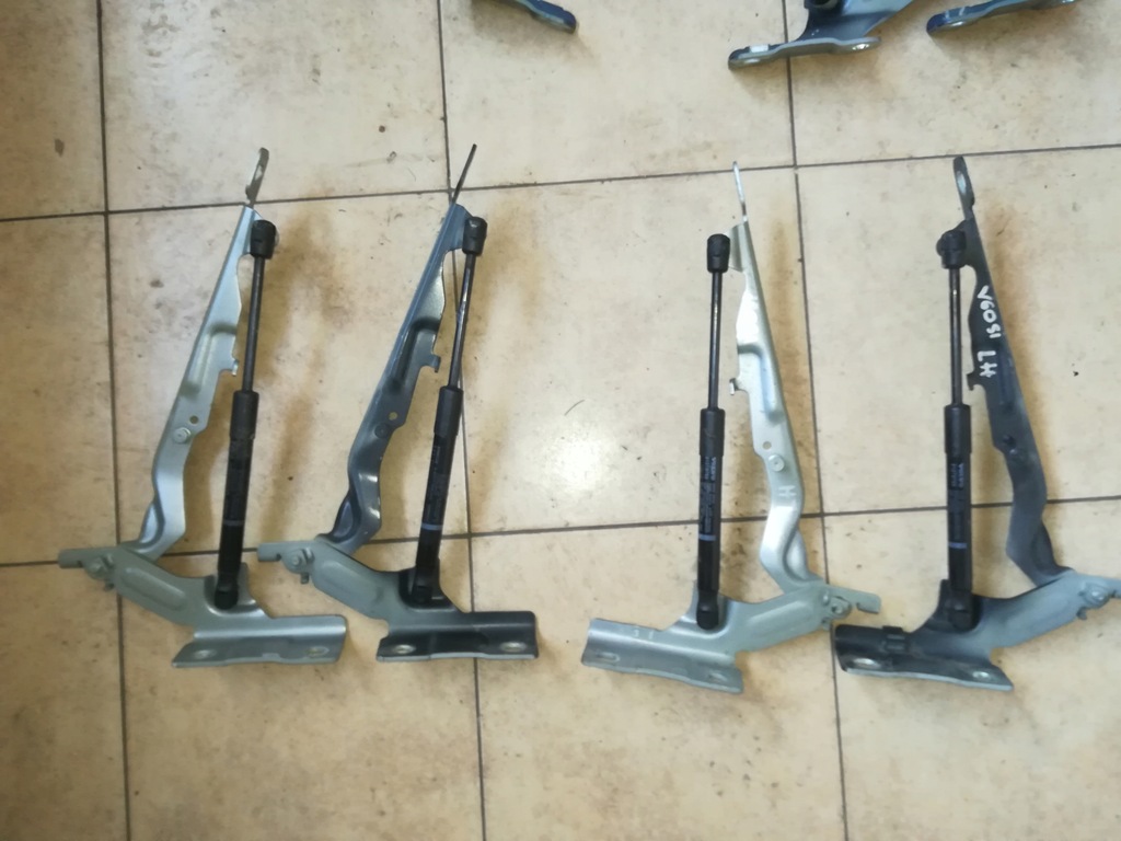 фото №1, Volvo s60 v60 лівий правий петля капот петлі 10-