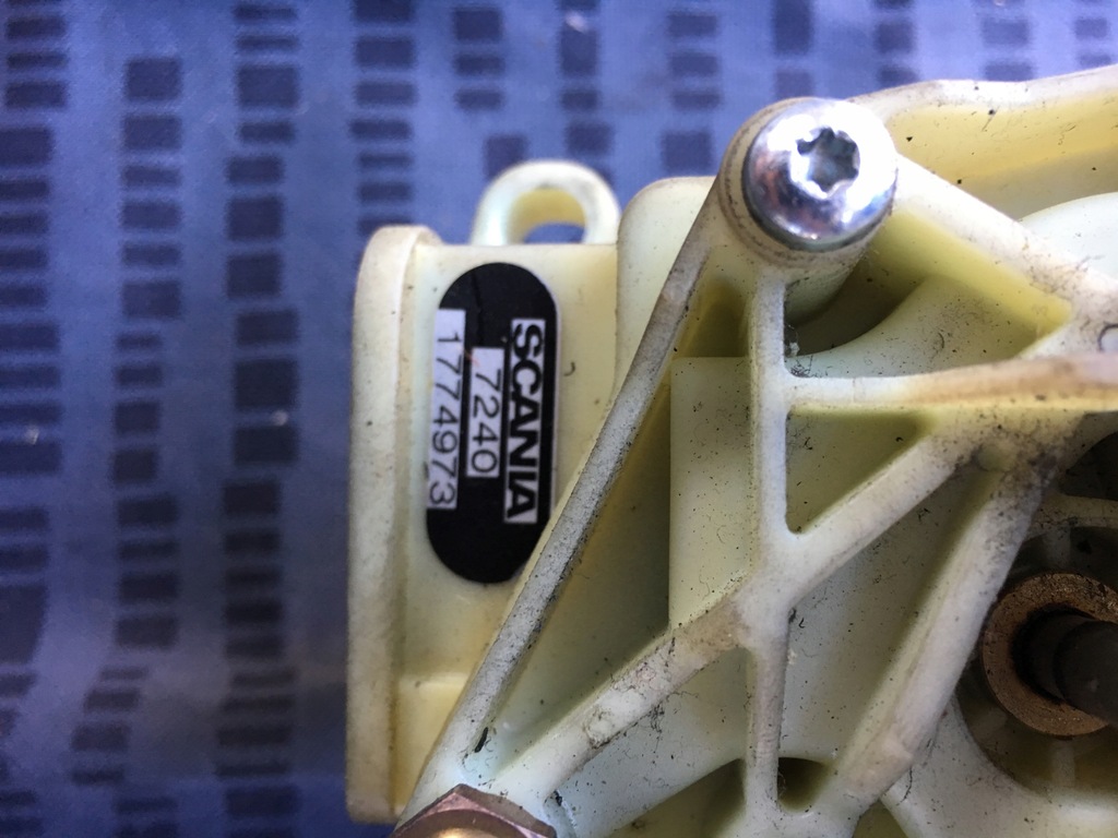 фото №3, Scania r клапан гальма ручного важіль