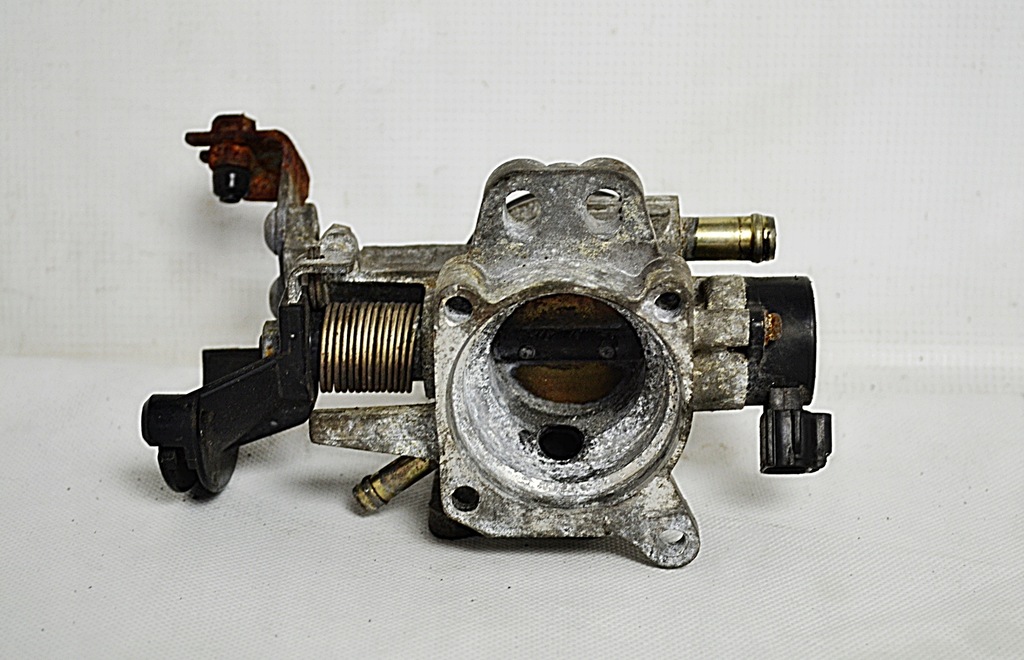 фото №1, Дроссельная заслонка toyota 8945252011 оригинал