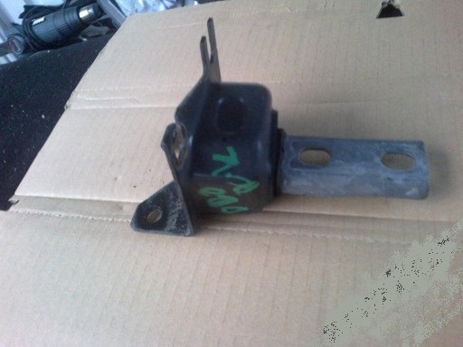 фото №1, Кронштейн подушка кронштейн коробки dacia lodgy dokker