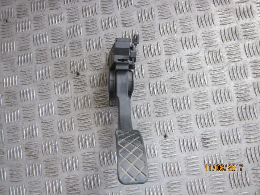 фото №1, Потенциометр газа skoda octavia i 96-99r