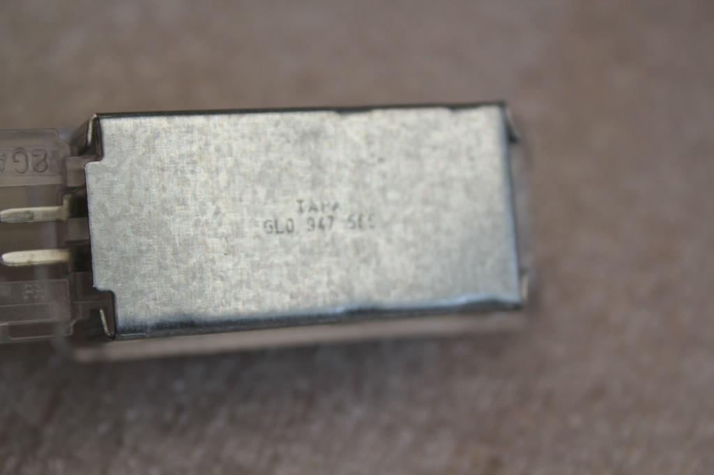 фото №2, Лампа освітлення салону vw t roc 2ga 6l0947565