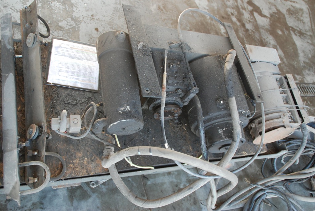 Генератор компрессор подвеска задний  wał iveco daily в Украине