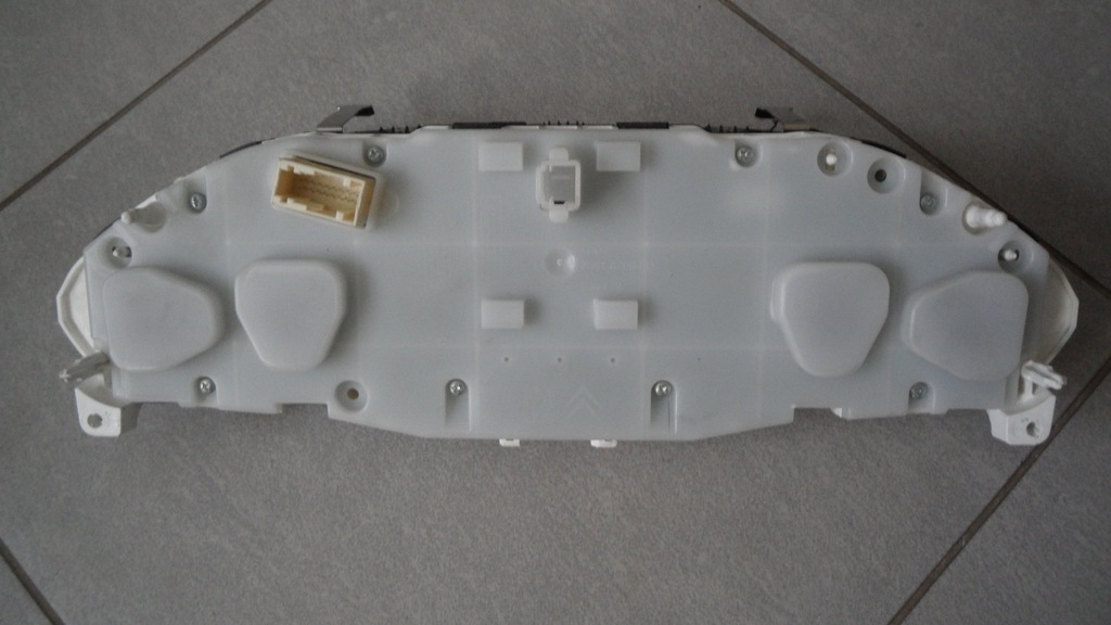 фото №4, Приборная панель счетчик do peugeot 208