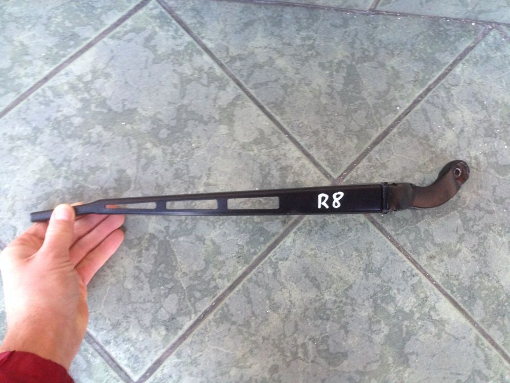 фото №1, Audi r8 wycierczka рычаг дворники 2008 rok 423955407a