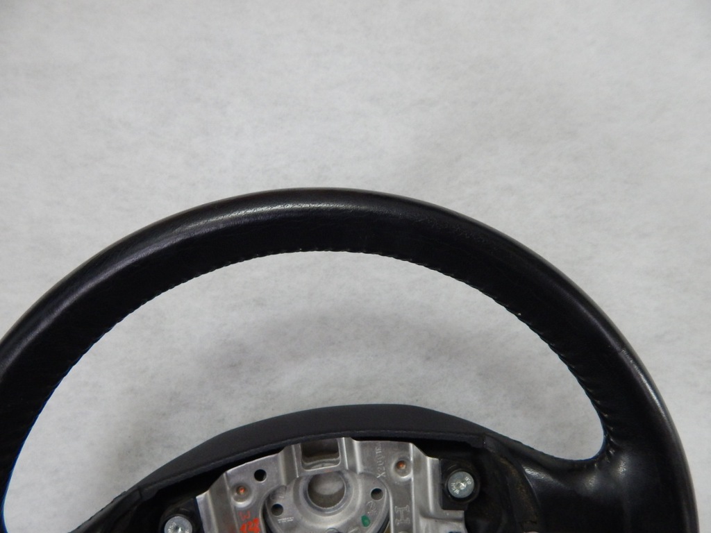 фото №5, Audi a3 - повітропровід 4-спицевий шкіра