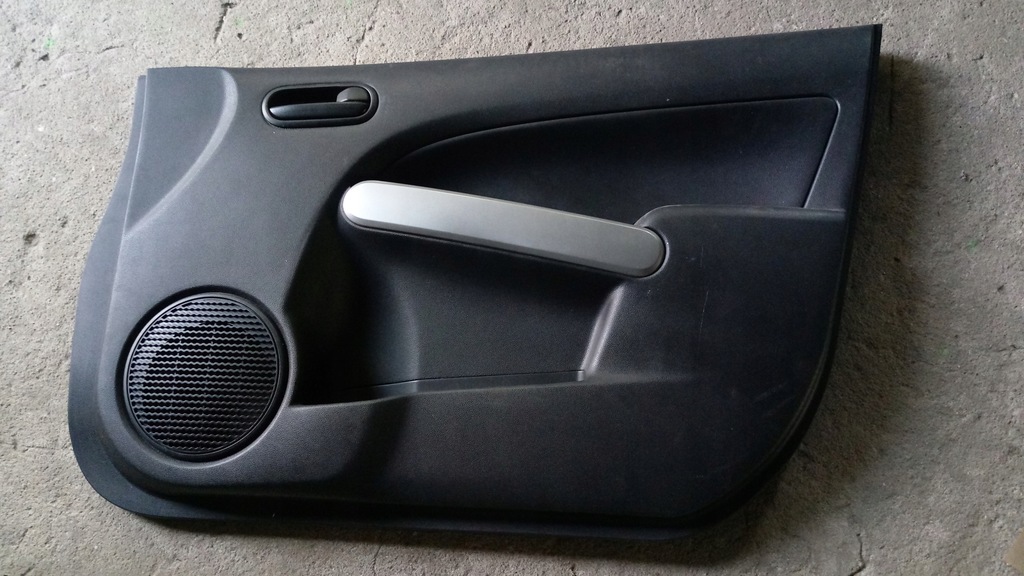 фото №1, Mazda 2 07-14 обшивка обивка дверь правая перед