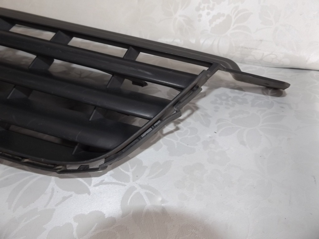 Ford kuga 1 07-13 решітка  решітка радіатора бампера решітка Зі Шроту