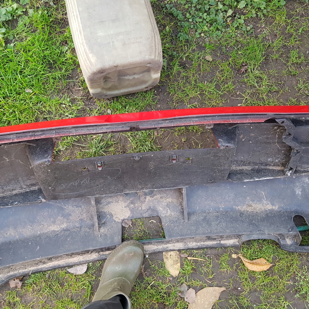 фото №6, Бампер задняя mazda 323