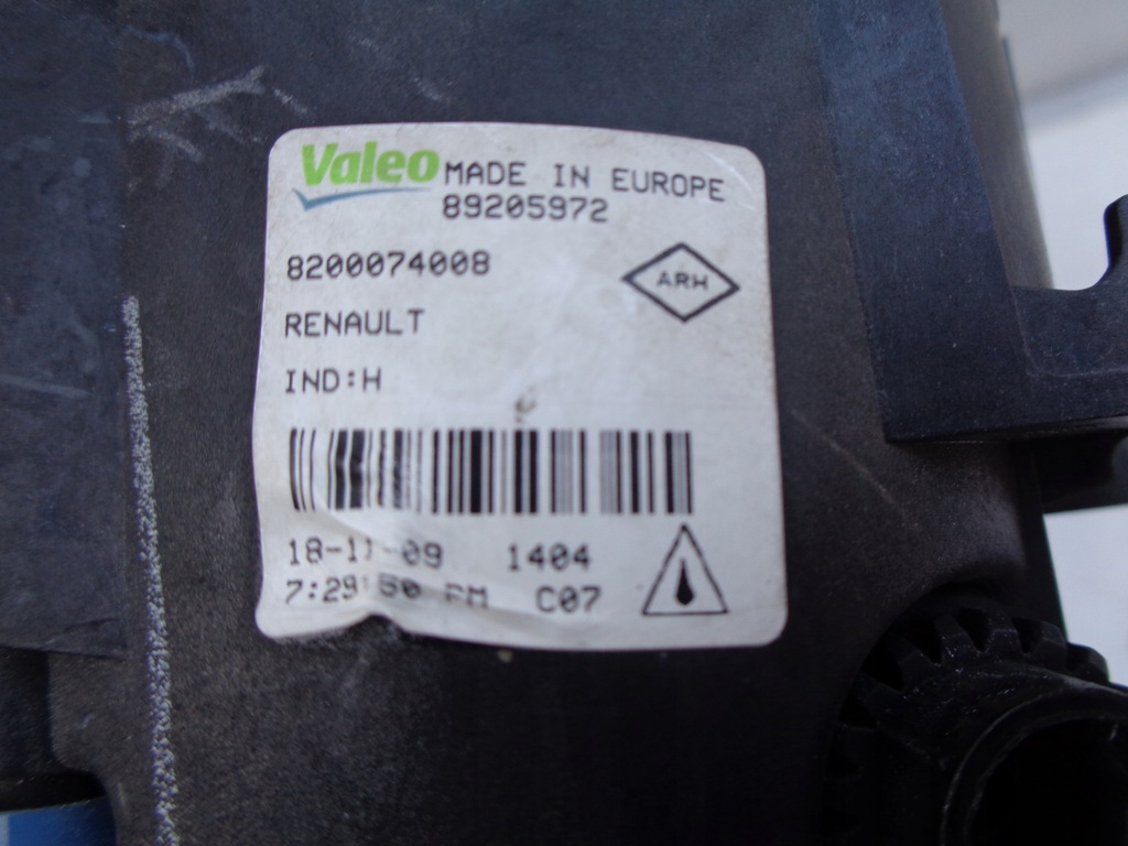 фото №4, Противотуманная фара renault scenic iii 09- 8200074008
