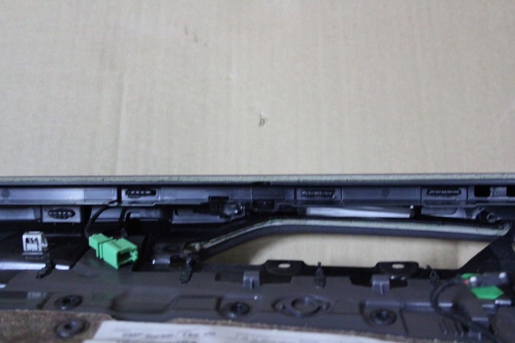 фото №5, Обивка дверь перед правое vw arteon dynaudio