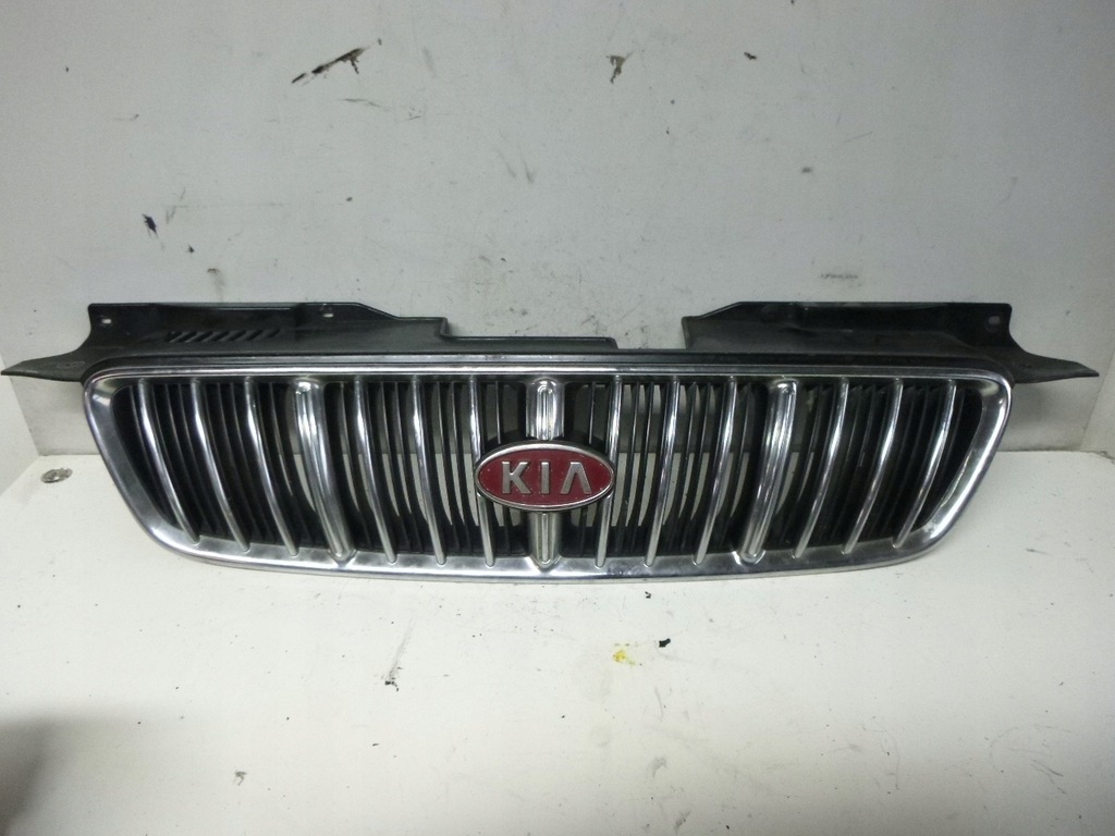фото №1, Решітка радіатора kia carens 2001r.