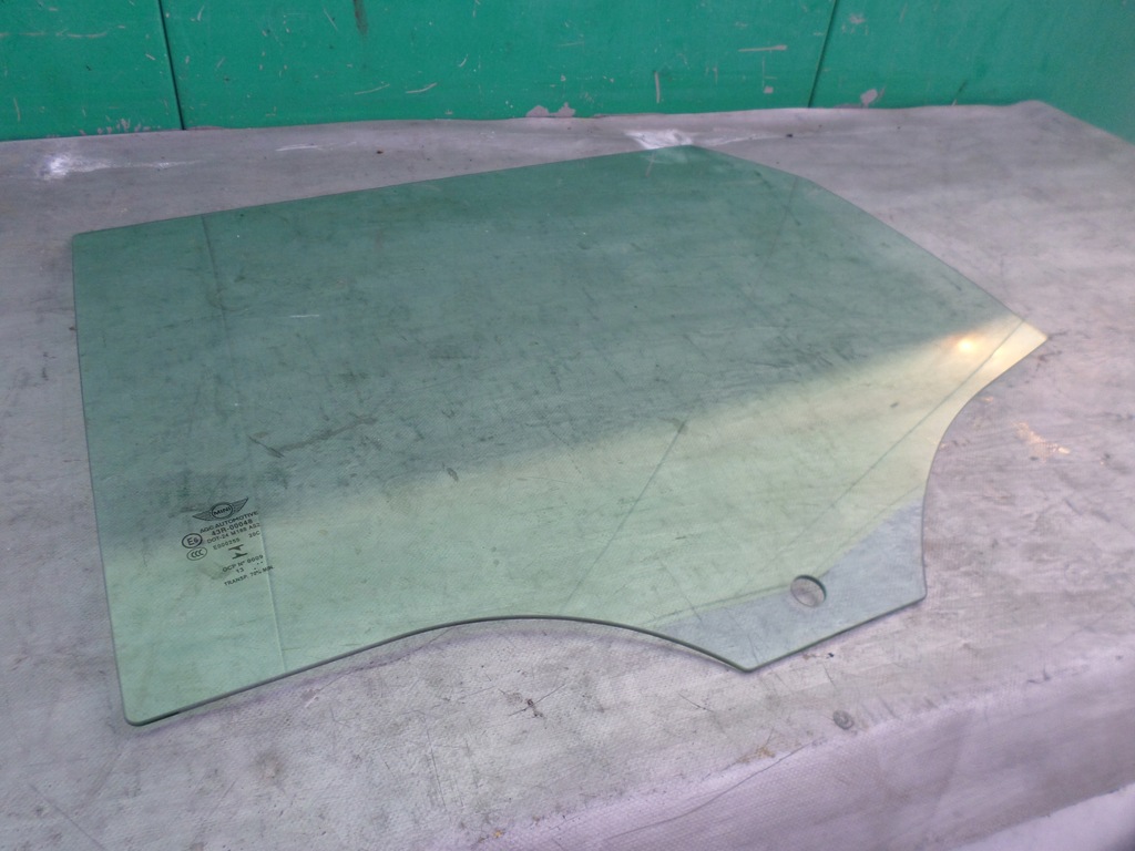 фото №1, Mini f55 стекло дверь левый задняя 2013r as2