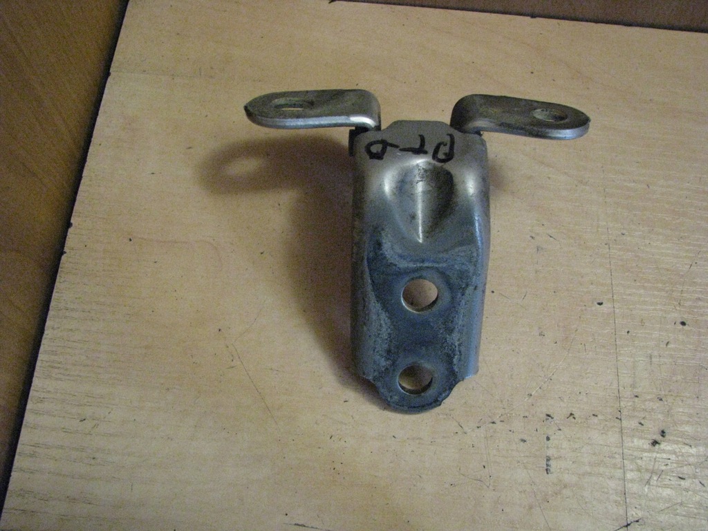 фото №1, Петля двері правий задня hyundai i30 07-12r