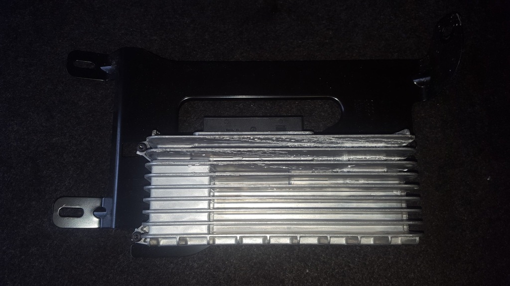 фото №1, Audi a4 b8 усилитель радио 8t0035223ab