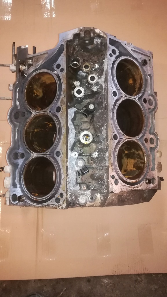 фото №8, Voyager town caravan 11-18r 3.6 v6 блок двигателя