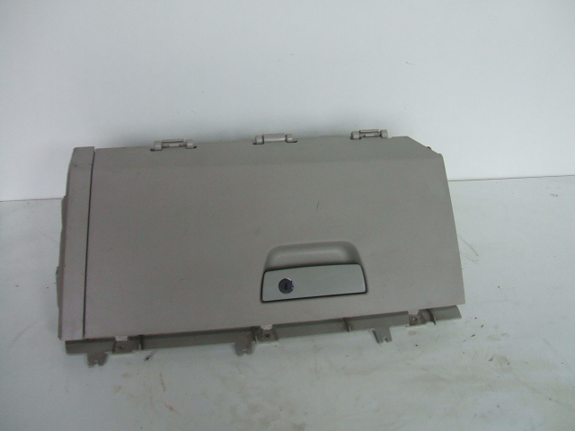 фото №1, Chrysler voyager 08- бардачок пасажира c311301