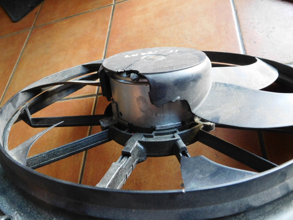 фото №11, Вентилятор корпус leon ii vw 1k0121207t