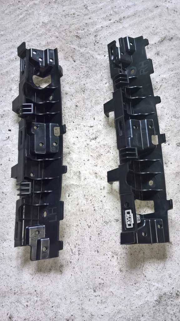 фото №1, Ford mondeo mk5 направляющая кронштейн крепление пластик