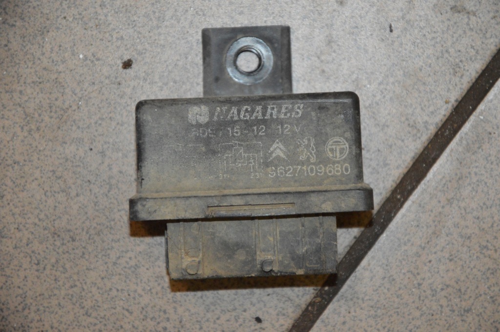 фото №1, Citroen berlingo i реле насоса 9627109680