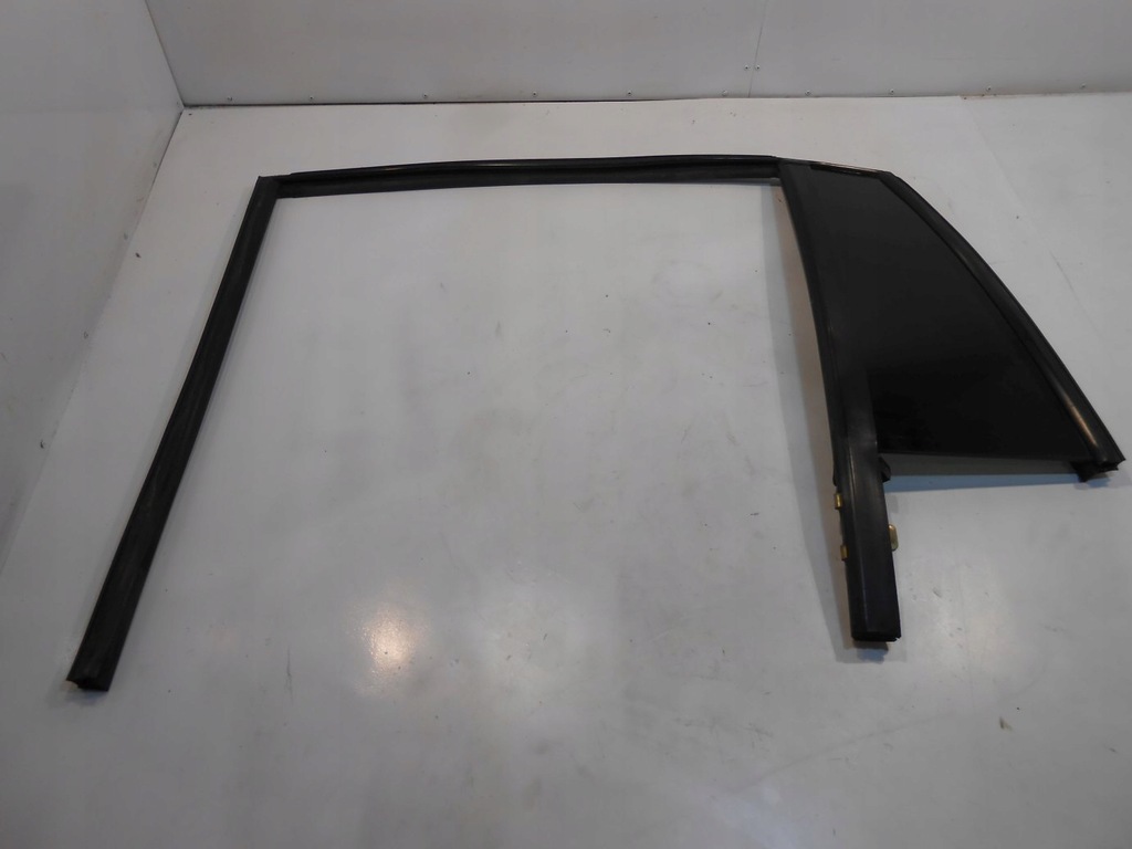 фото №1, Скло бічна ліва задня задня chrysler pacifica